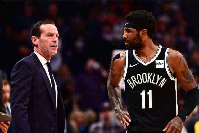 尔在场上的 尔在场上的