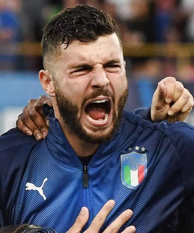 球员灵活应 球员灵活应