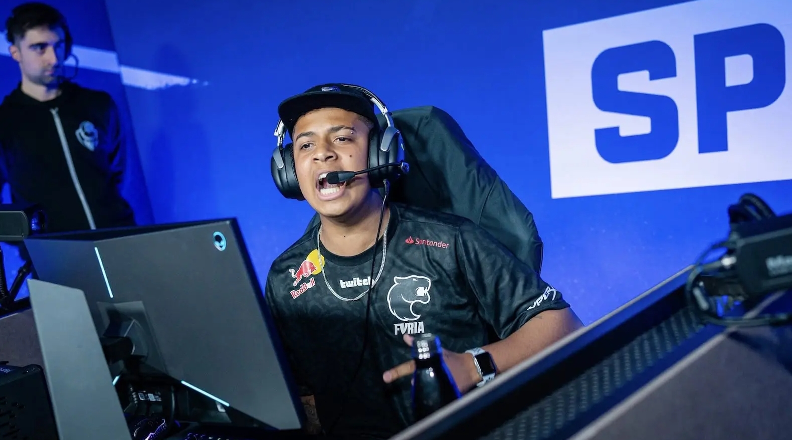 定位球与攻 定位球与攻